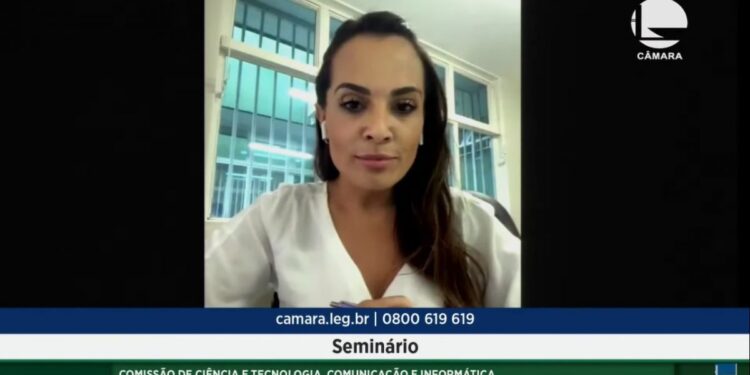 Delegados da PCDF participam de palestra na Câmara dos Deputados sobre crimes cibernéticos